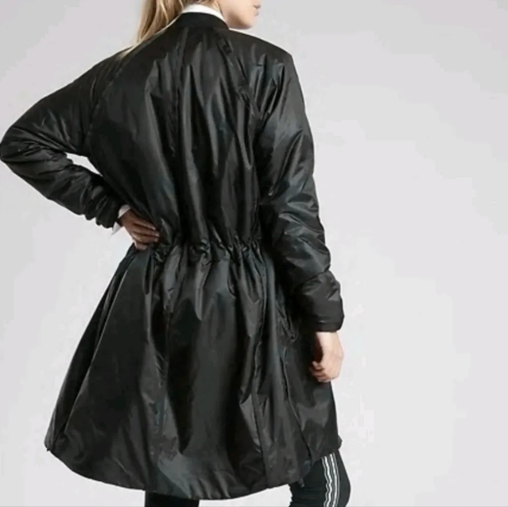 Athleta Summit Black Insulated Longline Parka Rain Jacket Size Medium - Image 2