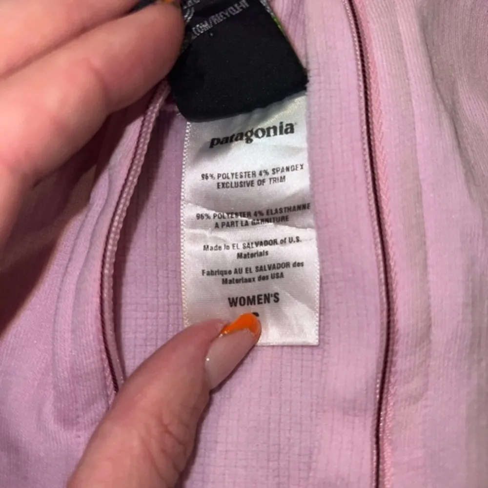 Patagonia performance base layer capilene pink‎ size Small - Image 4