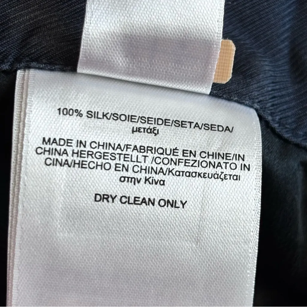 Brooks Brothers 100% silk paisley pencil skirt in red, white, navy blue Size 2 - Image 9