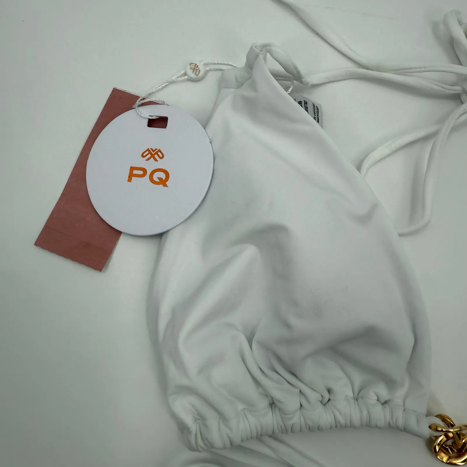 PQ SWIM PILYQ Bikini Top SZ Medium NWT White X Vale Genta Chain Triangle String - Image 11