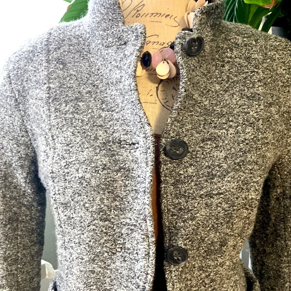 Talbots pea coat blazer jacket. Fitted. Wool blend. 4 button closure. - Image 3