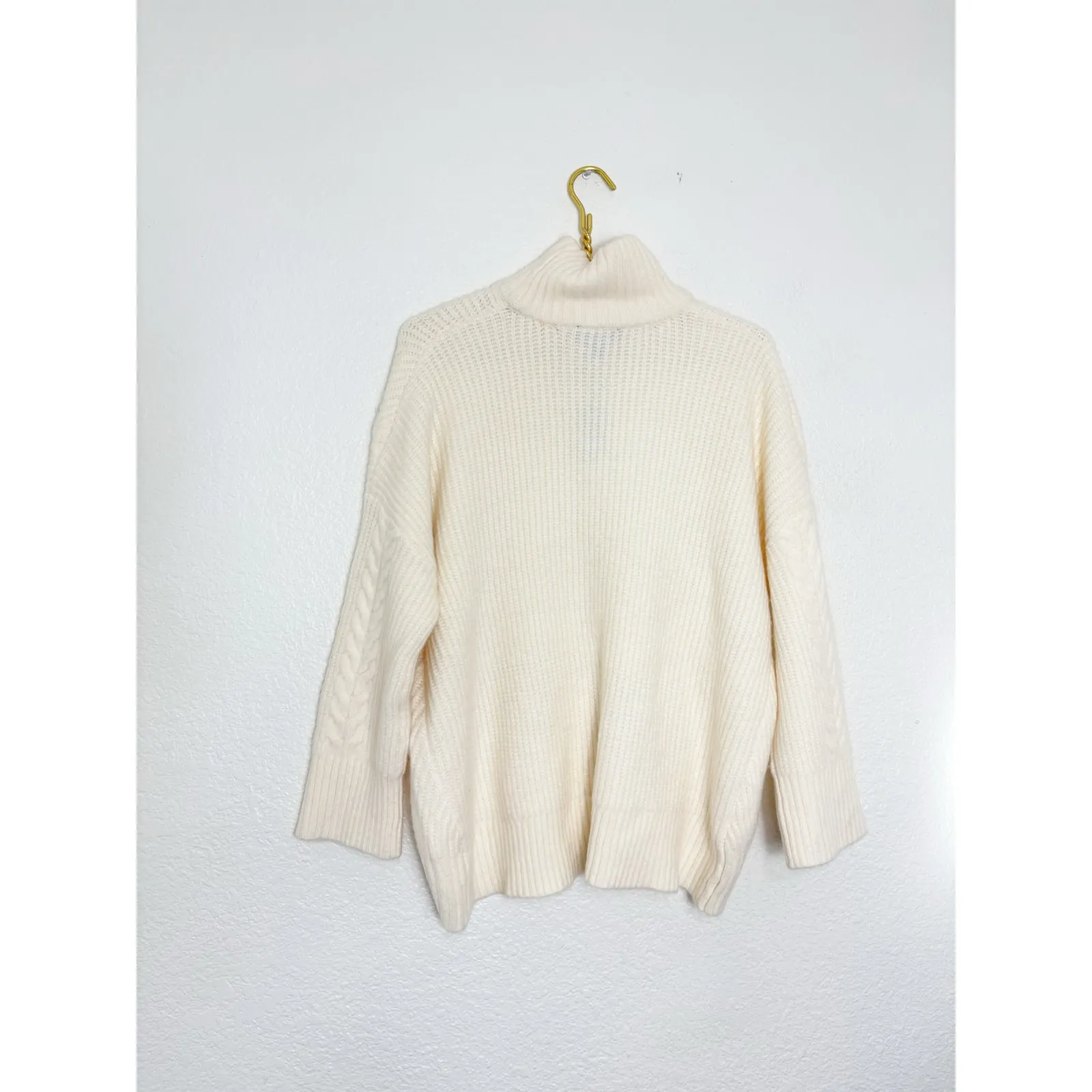 NWT Express Cream Cable Knit Turtleneck Sweater Size XS Oversized Fisherman Chic - Image 13