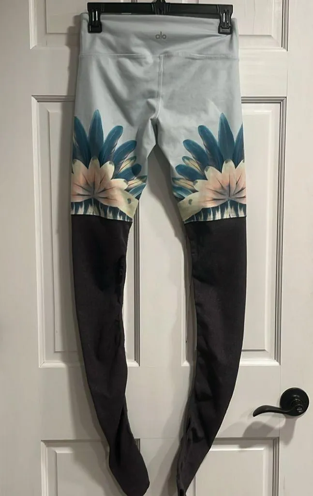 ALO Yoga Goddess Living Floral Leggings Size XS - Image 11