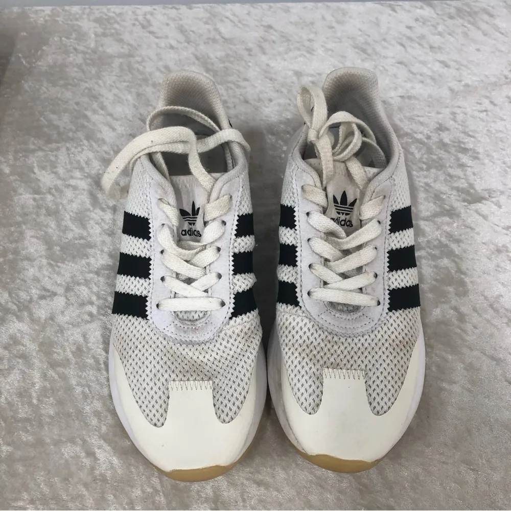 Adidas flashrunner women’s size 7 black & white shoes lace up low top - Image 2
