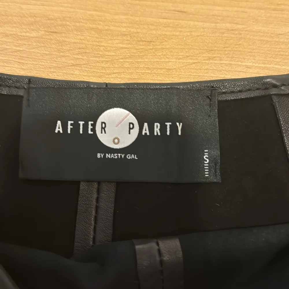 After Party by Nasty Gal Side Zipper Skirt - Image 2