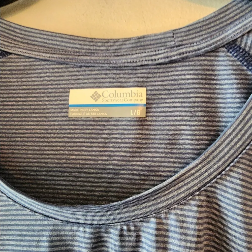 Columbia long sleeve blue striped running shirt size womens large - Image 2