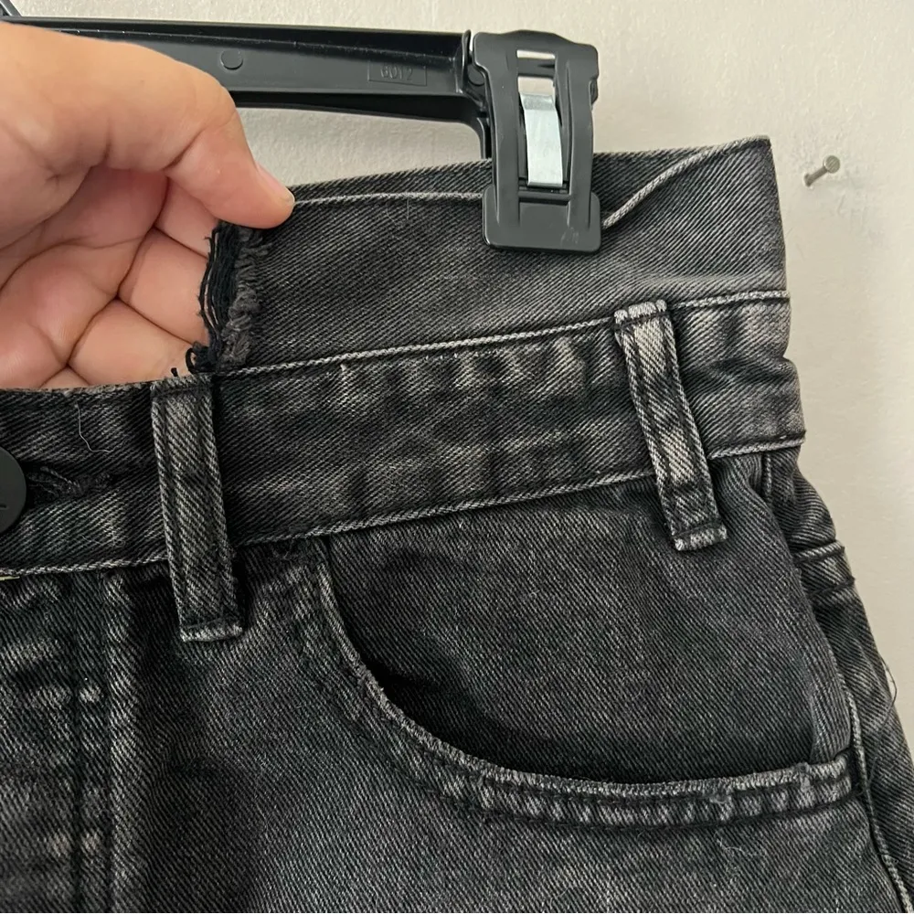 One Teaspoon  Black 4040 Raw Hem Button Fly Micro Mini Skirt Denim Size 24 - Image 2