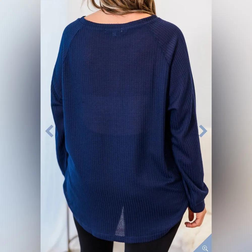 Chic Soul Curved Hem Slouchy Dolman Tunic in Navy Thermal Waffle Knit - size 1x - Image 11