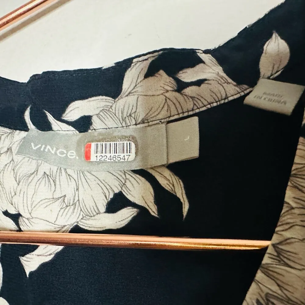 VINCE Chrysanthemum Black & White Print Floral 100% Silk Jumpsuit Size Large - Image 7