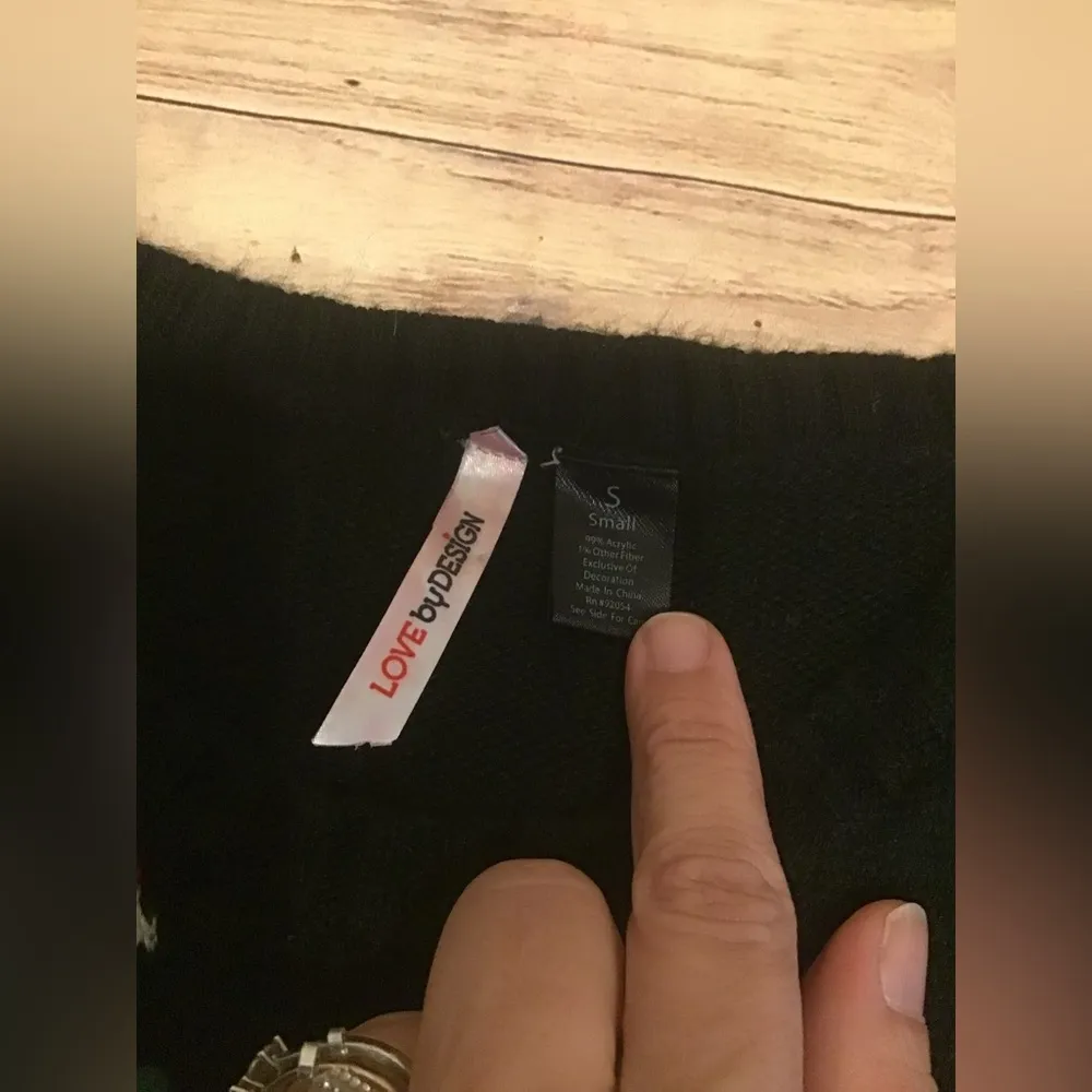 Love by design ugly christmas sweater kiss me reindeer Small - Image 5