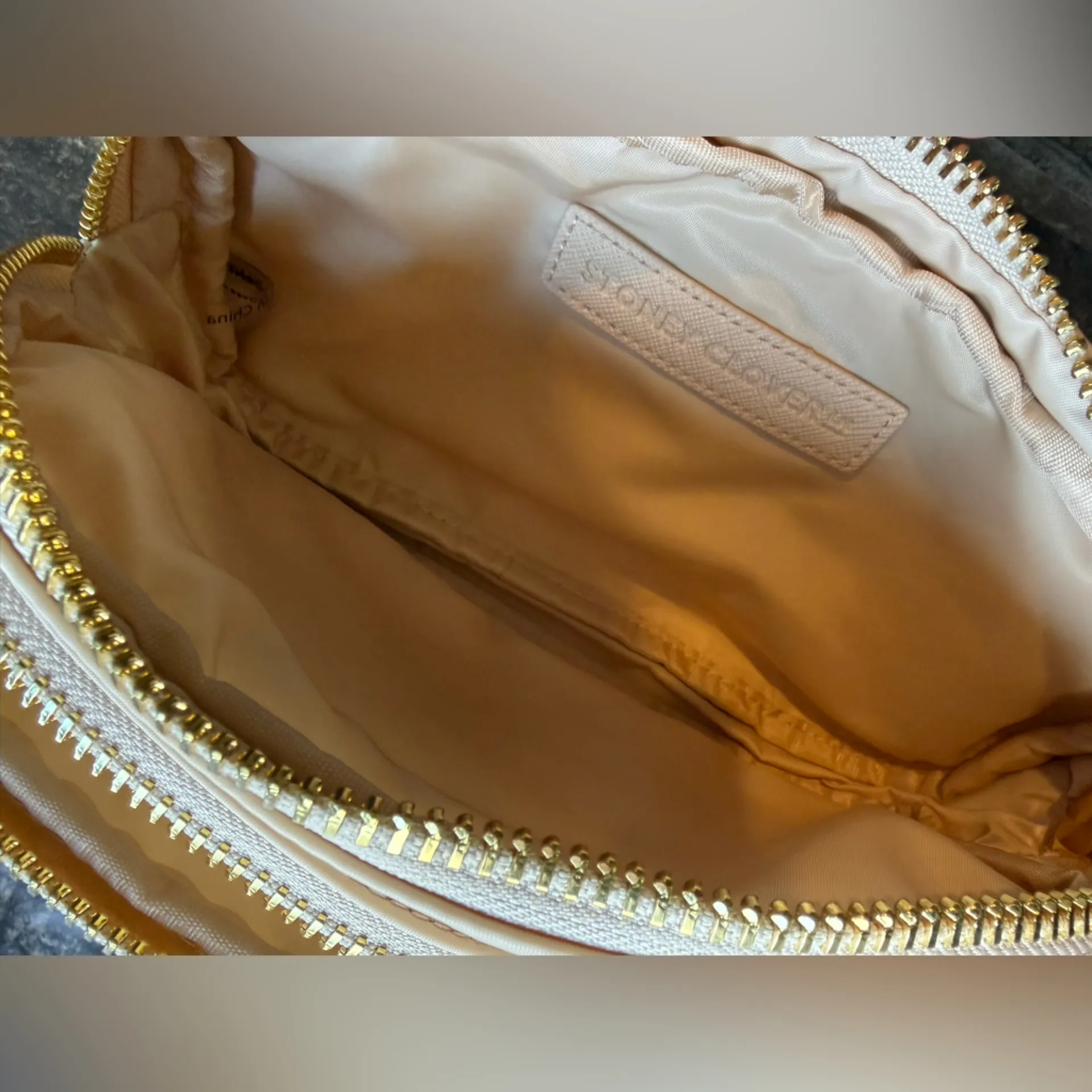 NWT Stoney Clover Lane Sand Beige Fanny Pack Zipper Compartment Travel Crossbody - Image 6