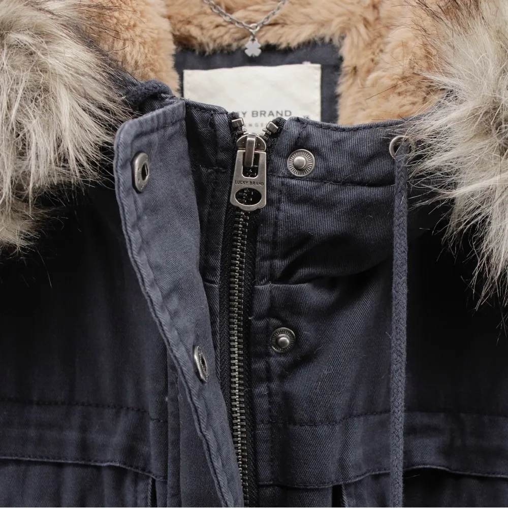 Lucky Brand Navy Extremely Soft Faux Fur‎ Lined Hiking Camping Jacket Size XS - Image 5