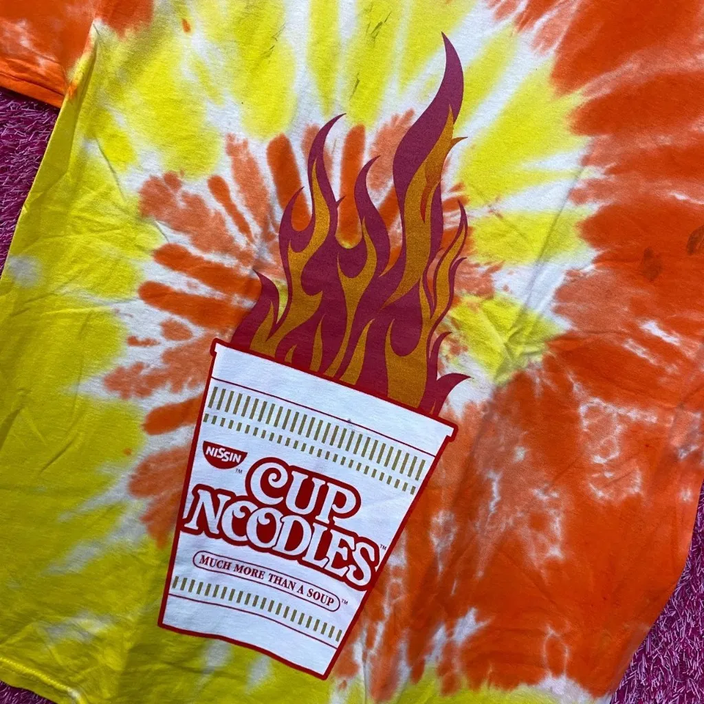 Nissin Cup Noodles More Than a Soup Spicy Promo Tie Dye L  - Image 4