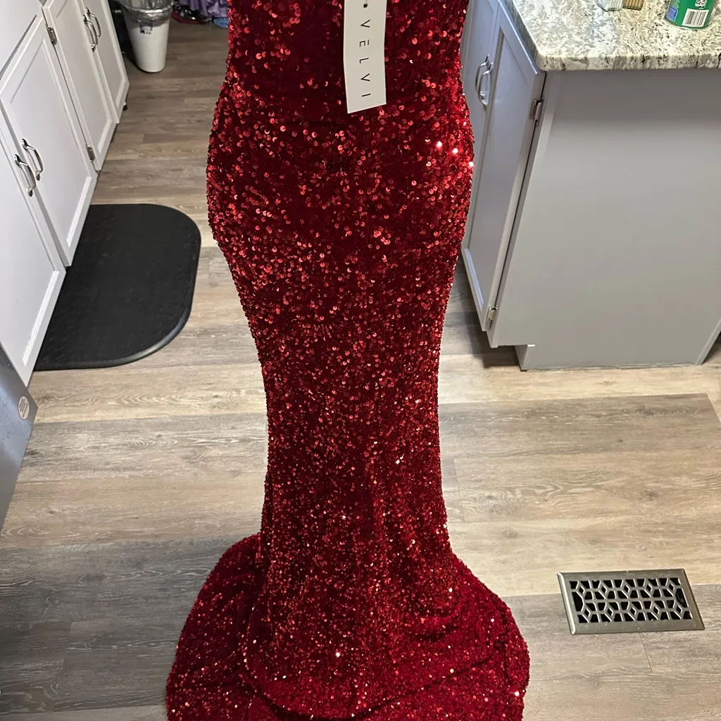 Red Sequin Gown Size 2 - Image 4