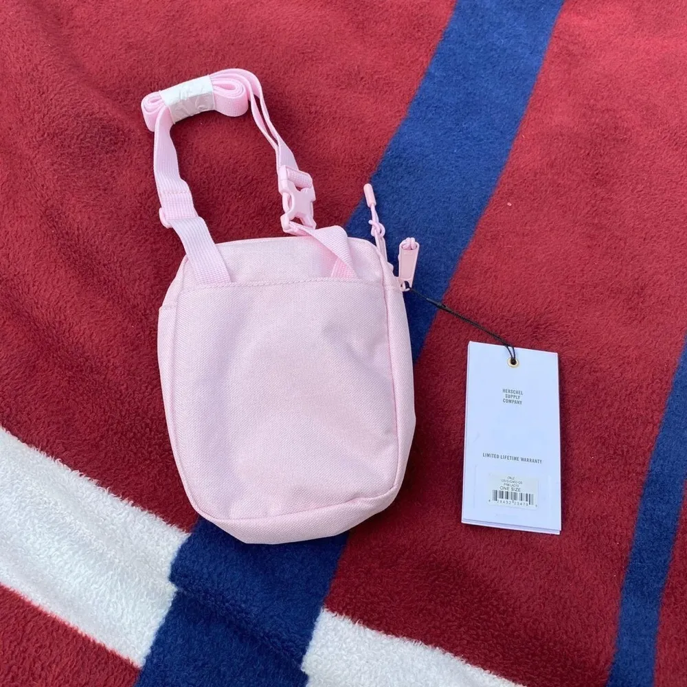 Hershel Supply Company Cruz Crossbody strap Bag Ash Rose pink - Image 2
