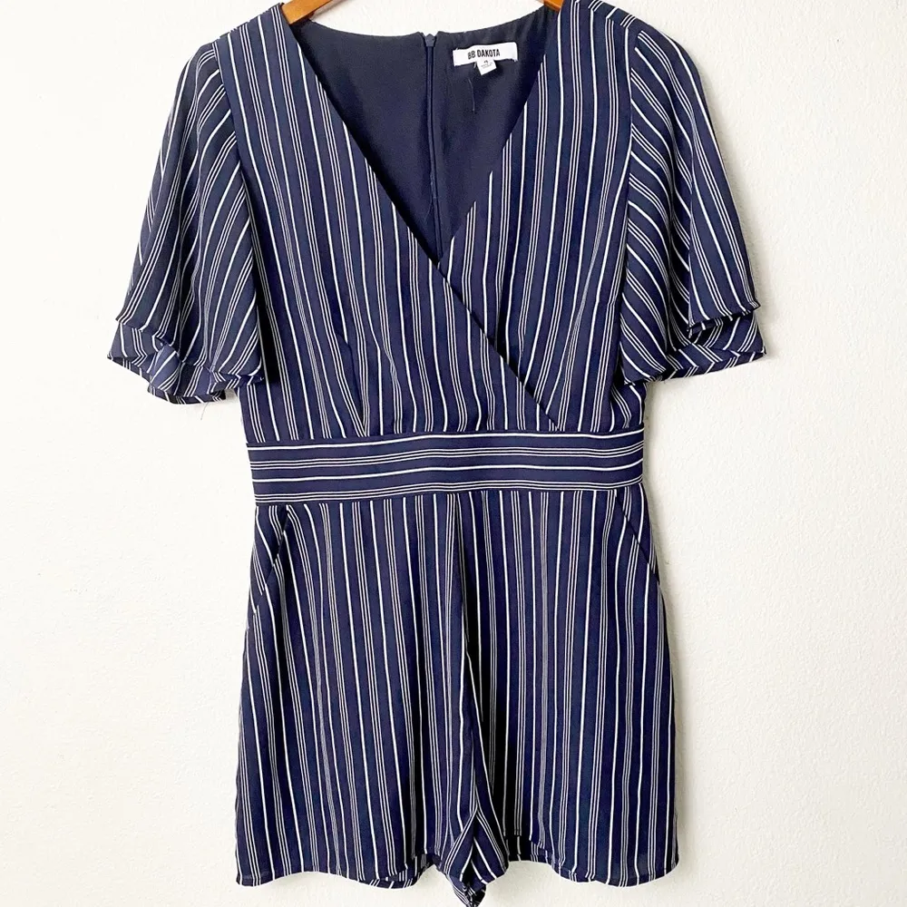 NWOT BB Dakota X Revolve Striped V Neck Romper - Image 3