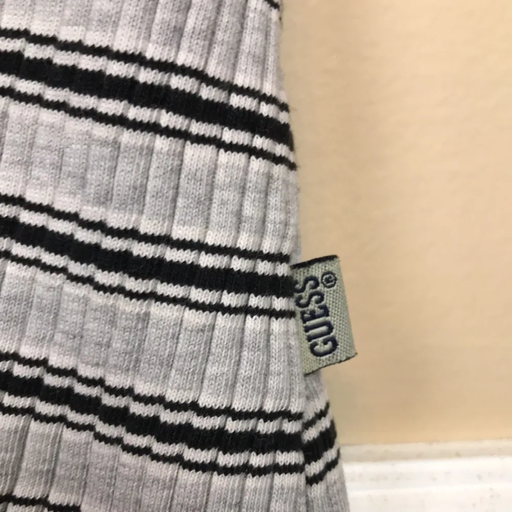 VTG Guess Women’s Stripes Gray Black Ribbed Ruffle Trim Hem Tank Dress - Image 4