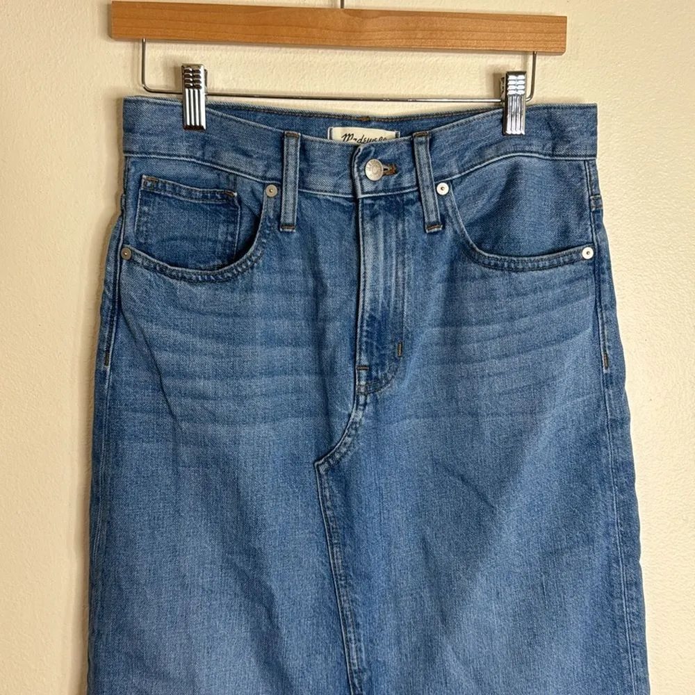 Madewell ladies long v cut denim skirt size 26 modest cute - Image 2