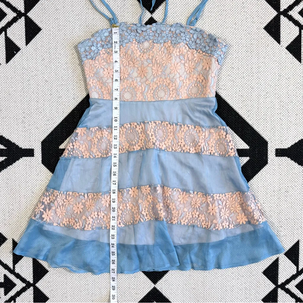 Foxiedox x Anthropologie Tristan Lace
Mini Dress XS - Image 8