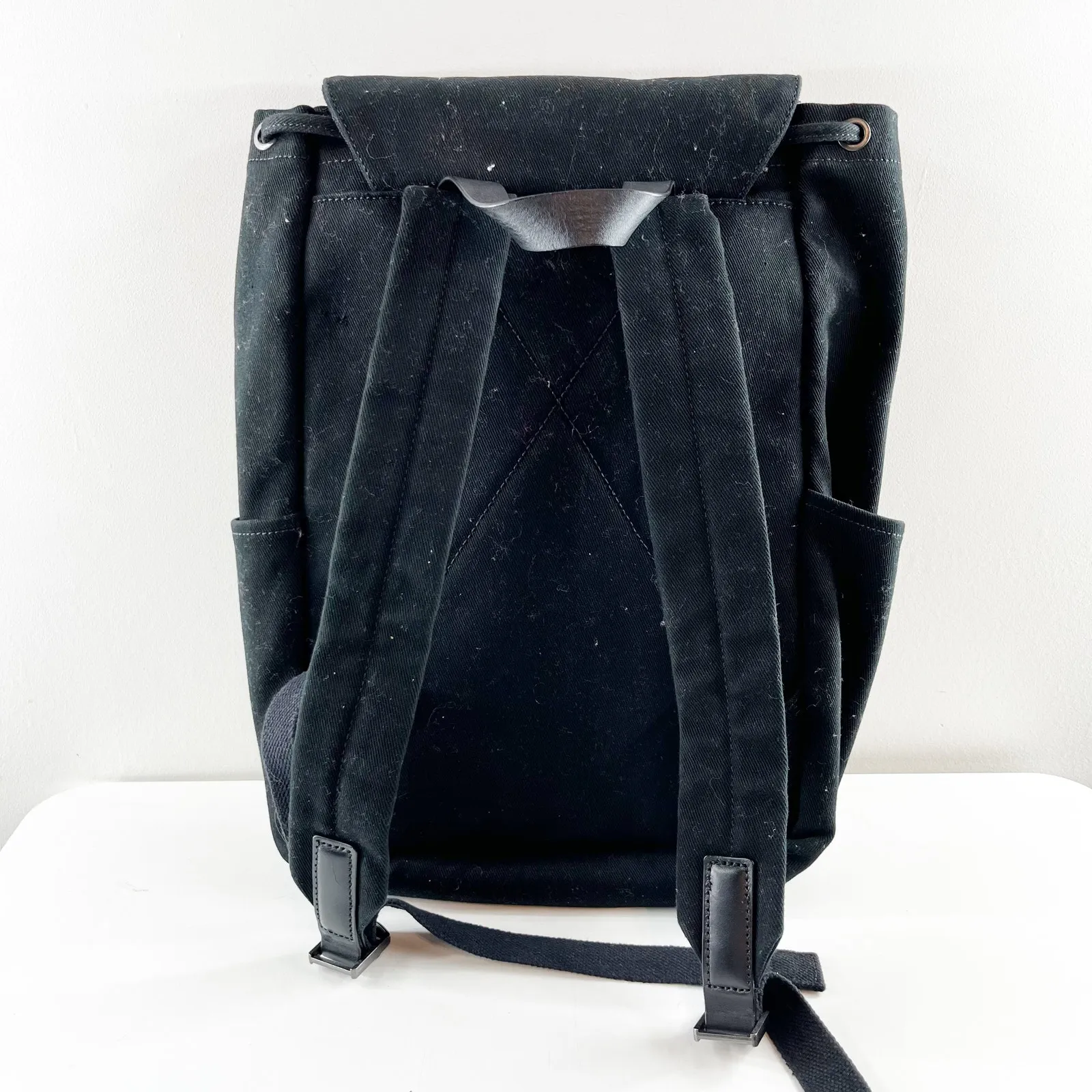 Everlane The Modern Snap Unisex Black Canvas Backpack - Image 7