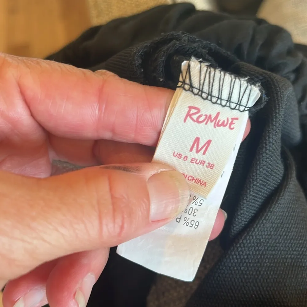 Black Cuffed Drawstring Shorts - Image 5