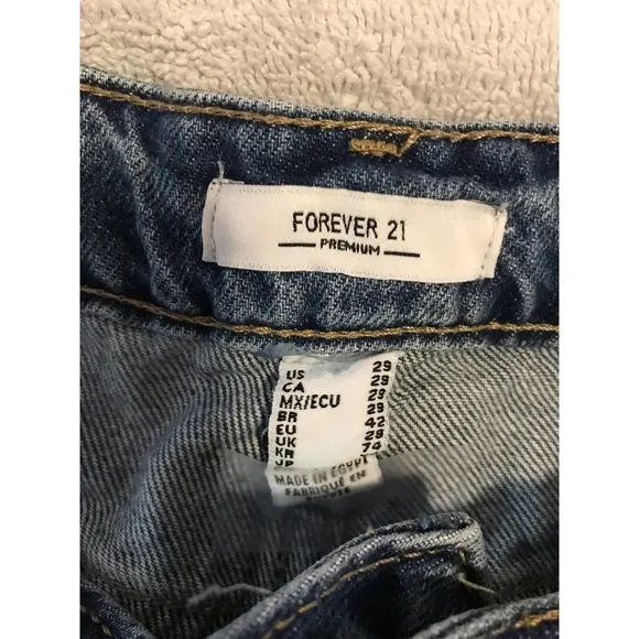Forever 21‎ distressed  Size 29 denim shorts - Image 4