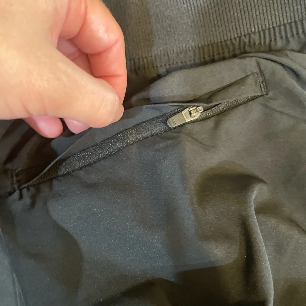 Serra Women's Black Cropped Pants - Image 6