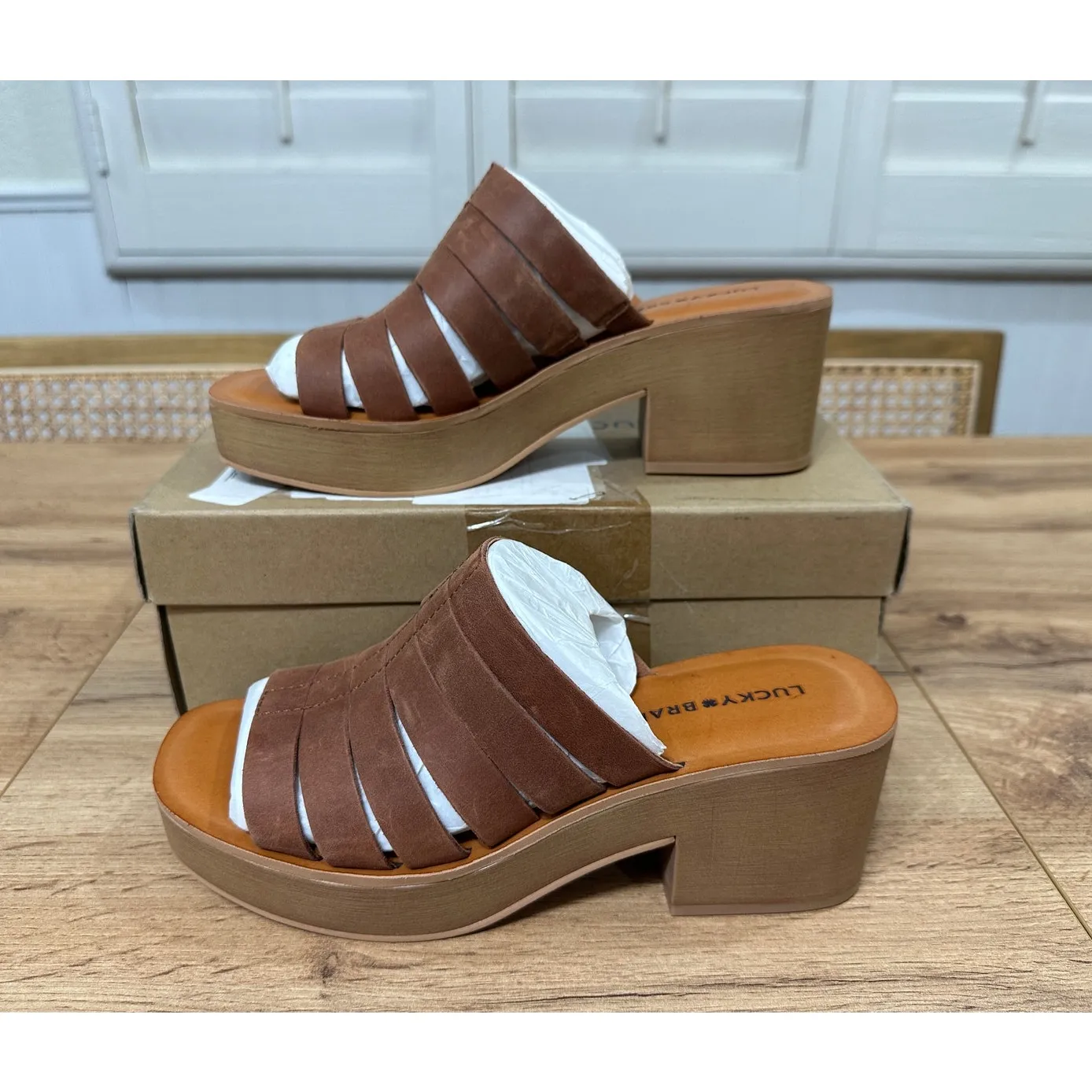 Lucky Brand Women's Paydin High Heel Platform Sandal Umber Leather Size 8.5 NIB - Image 4