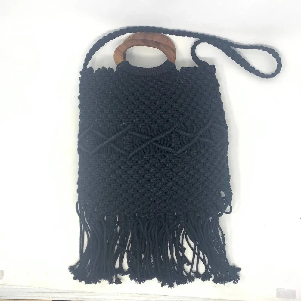 Danielle Nicole Macrame Fringe Tassel Wooden Handle Crossbody Bag in‎ Black - Image 3