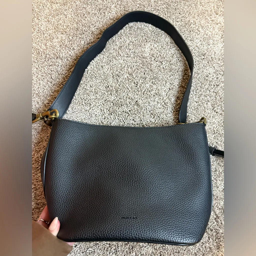 ANGELOU MINI BUCKET Black - Image 7