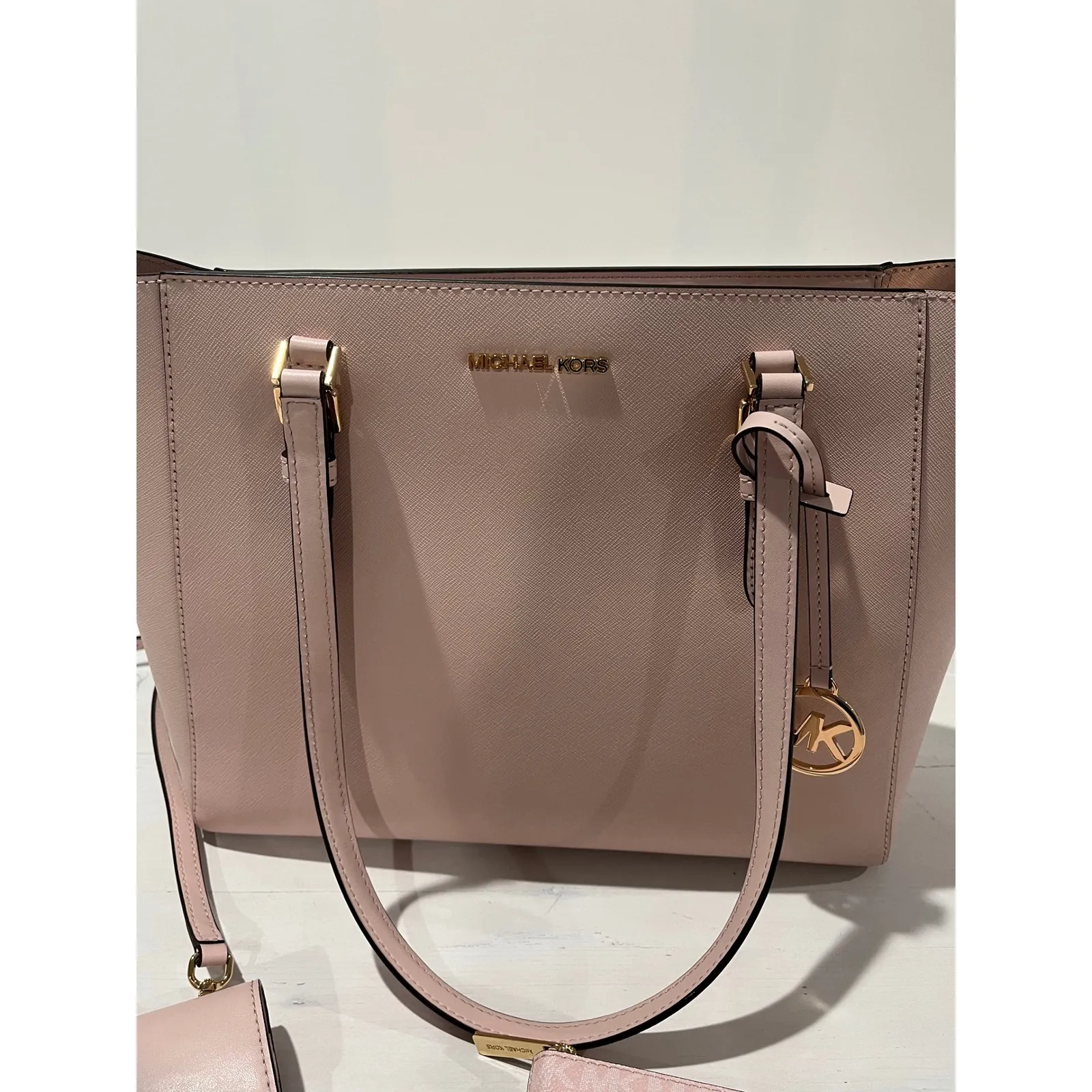 New Michael Kors Charlotte Large Saffiano Leather 3-in-1 Tote Bag, purse, clutch - Image 4