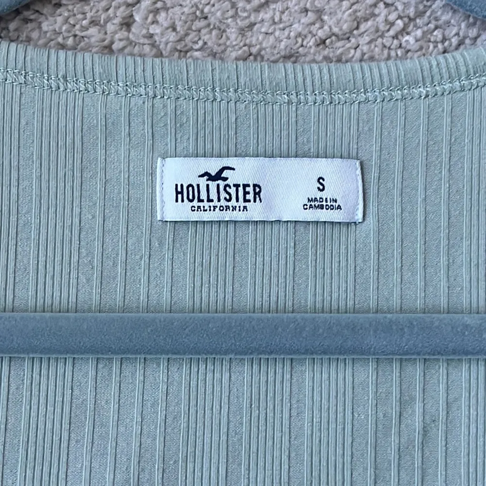 Hollister Scoop Neck Top - Image 3
