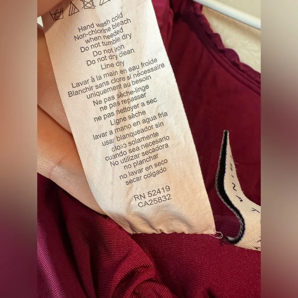 Trina Turk Getaway Solids Twist Bandeau One Piece Swimsuit in‎ Burgundy Size 6 - Image 8