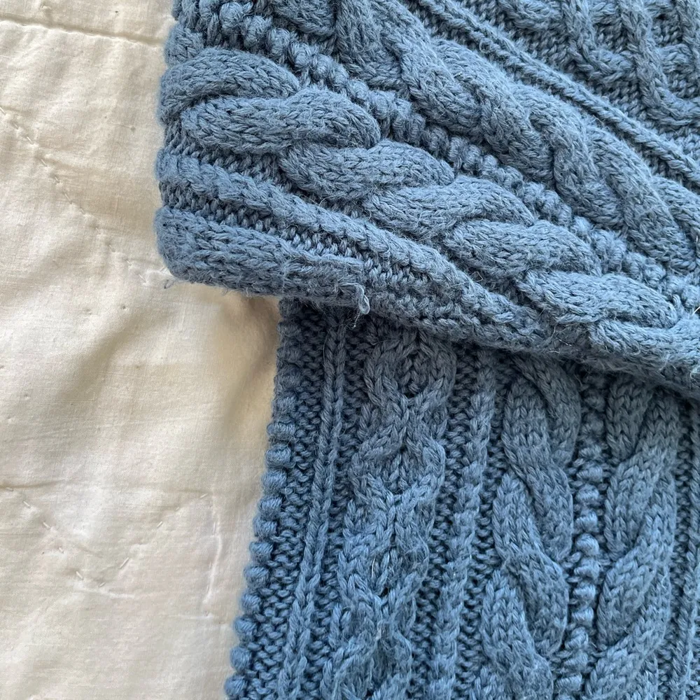 Int’l part wool blue thick turtleneck sweater - Image 5