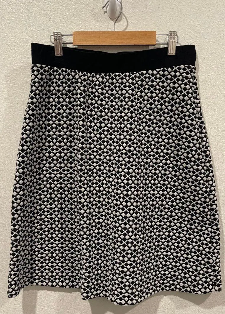 Le lis Black And White Midi Skirt - Image 2