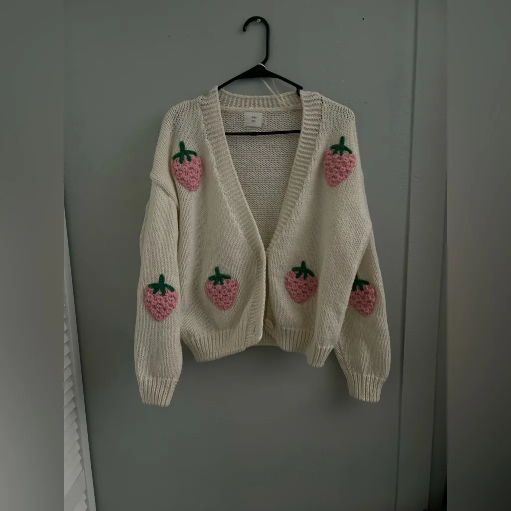 Strawberry and Cream Cardigan Pink - Image 3