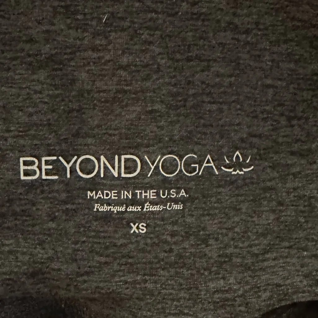 Women's Beyond Yoga Gray Jogger Pants Size XS - Image 6