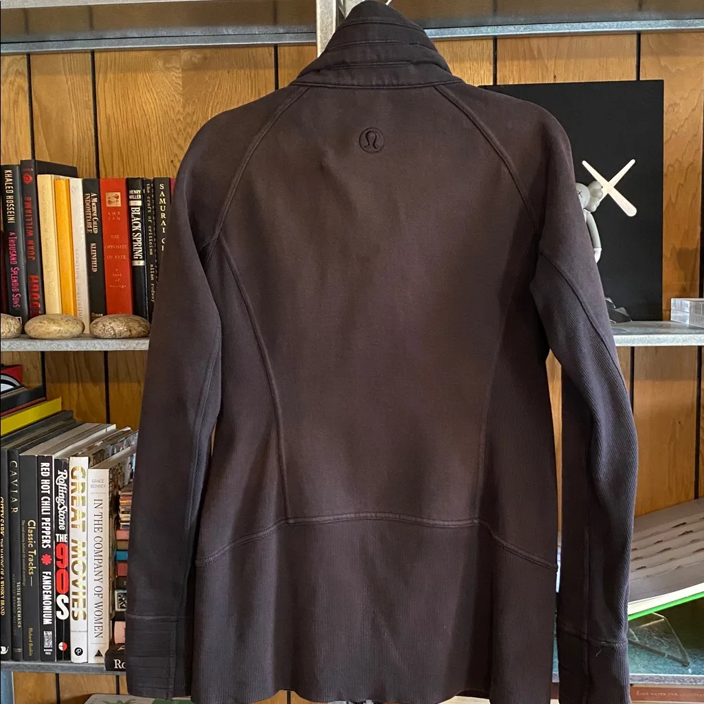 Lululemon  Radiant II Full-Zip Jacket, size 10 - Image 5