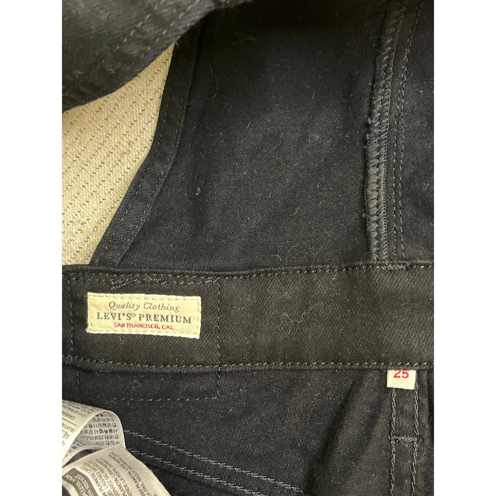Levi's Premium Black HIGH LOOSE OVERALLS, size 25, MSRP $128, Pc9 - Image 11