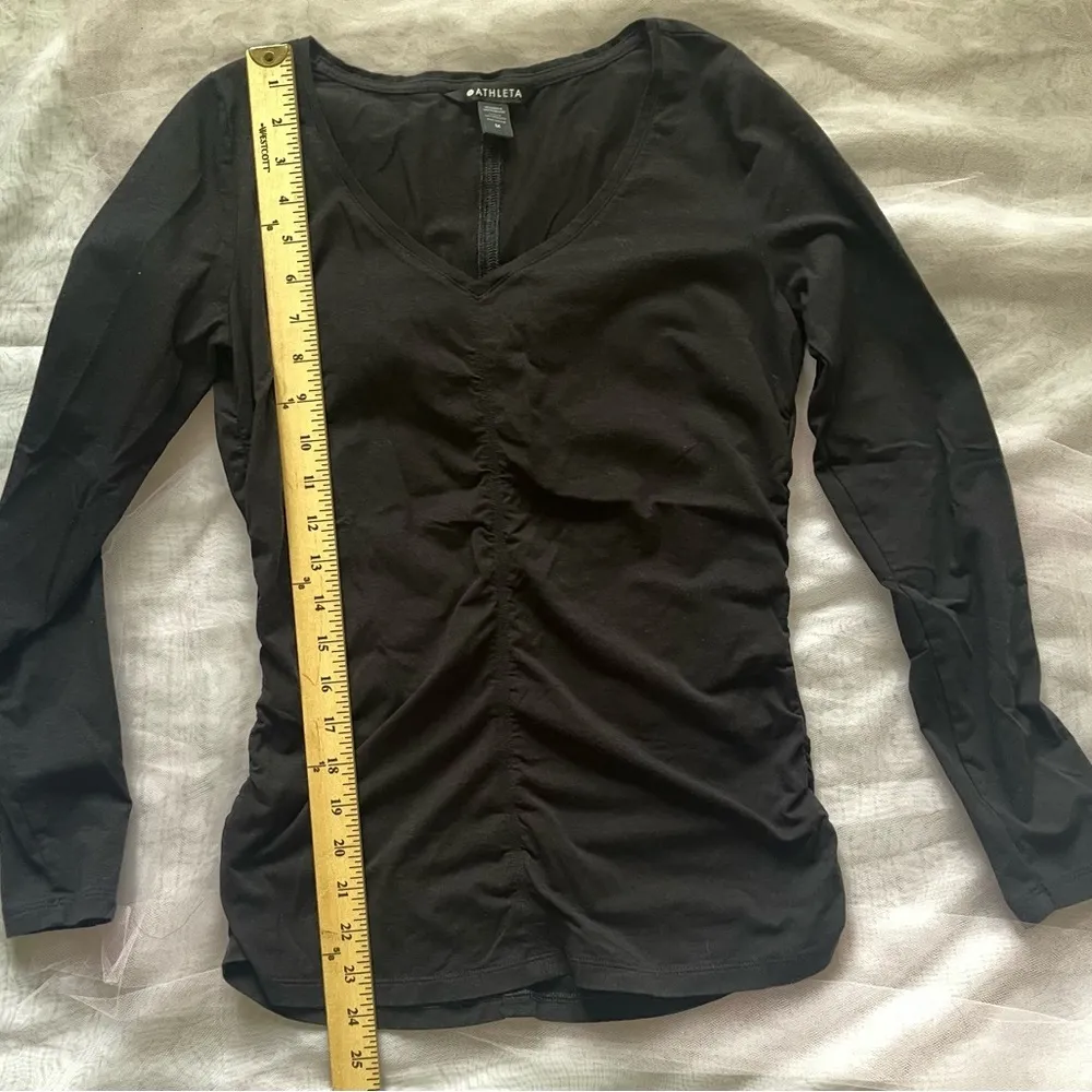 Athleta Women's Black Long Sleeve Top - Image 3