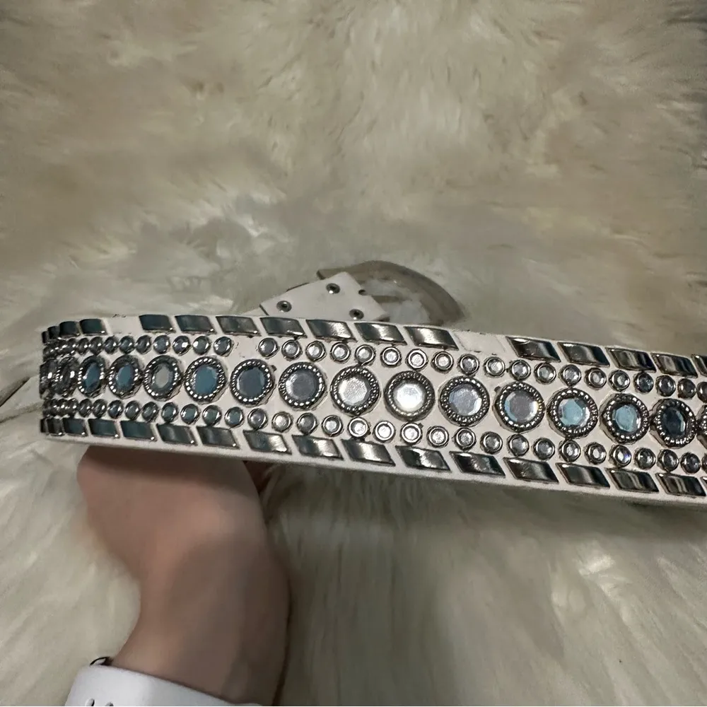 White Chunky Bedazzled Western Style Belt Small - Image 13
