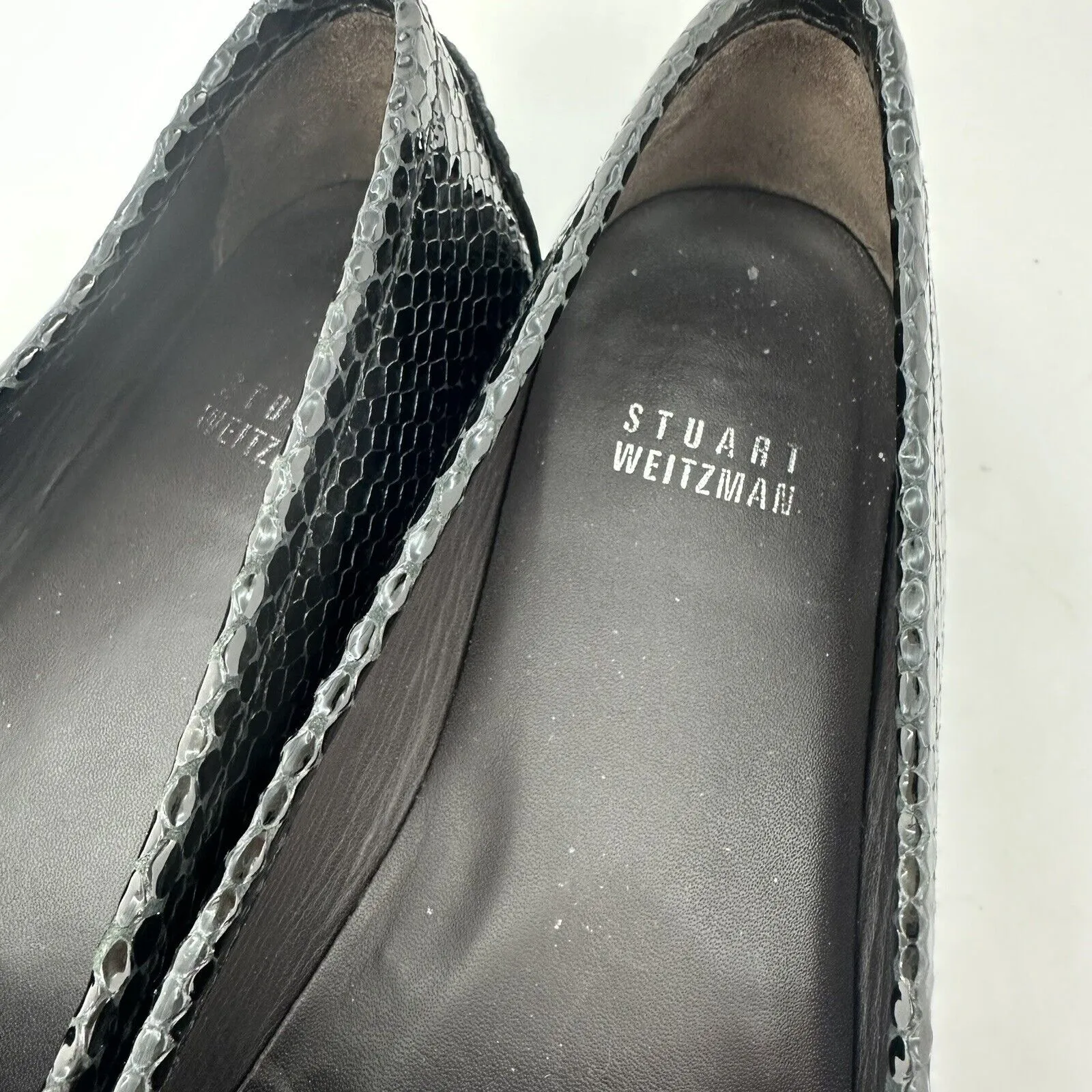 Stuart Weitzman Women’s  Black Leather Snake Skin Loafers Buckle - Image 6