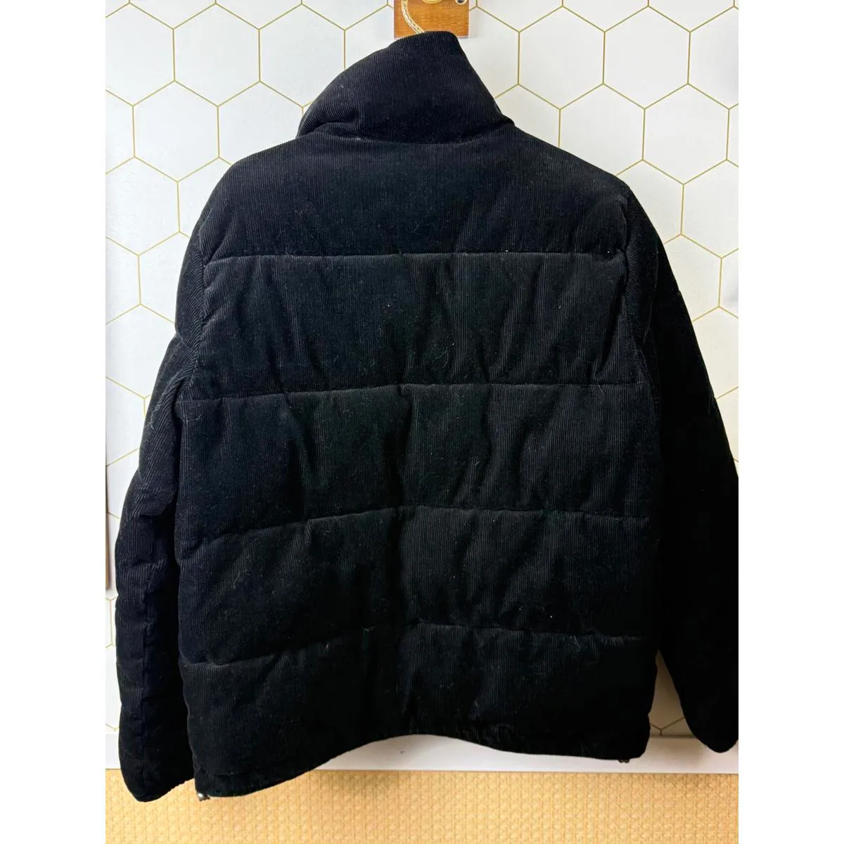 Levi's Women's Black Corduroy Puffer Jacket - Size - Small - Image 4