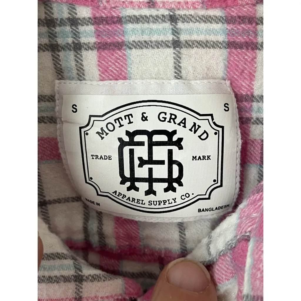 Mott & Grand Pink Plaid Flannel Shirt Womens S Long Sleeve Button Up Pockets Top - Image 6