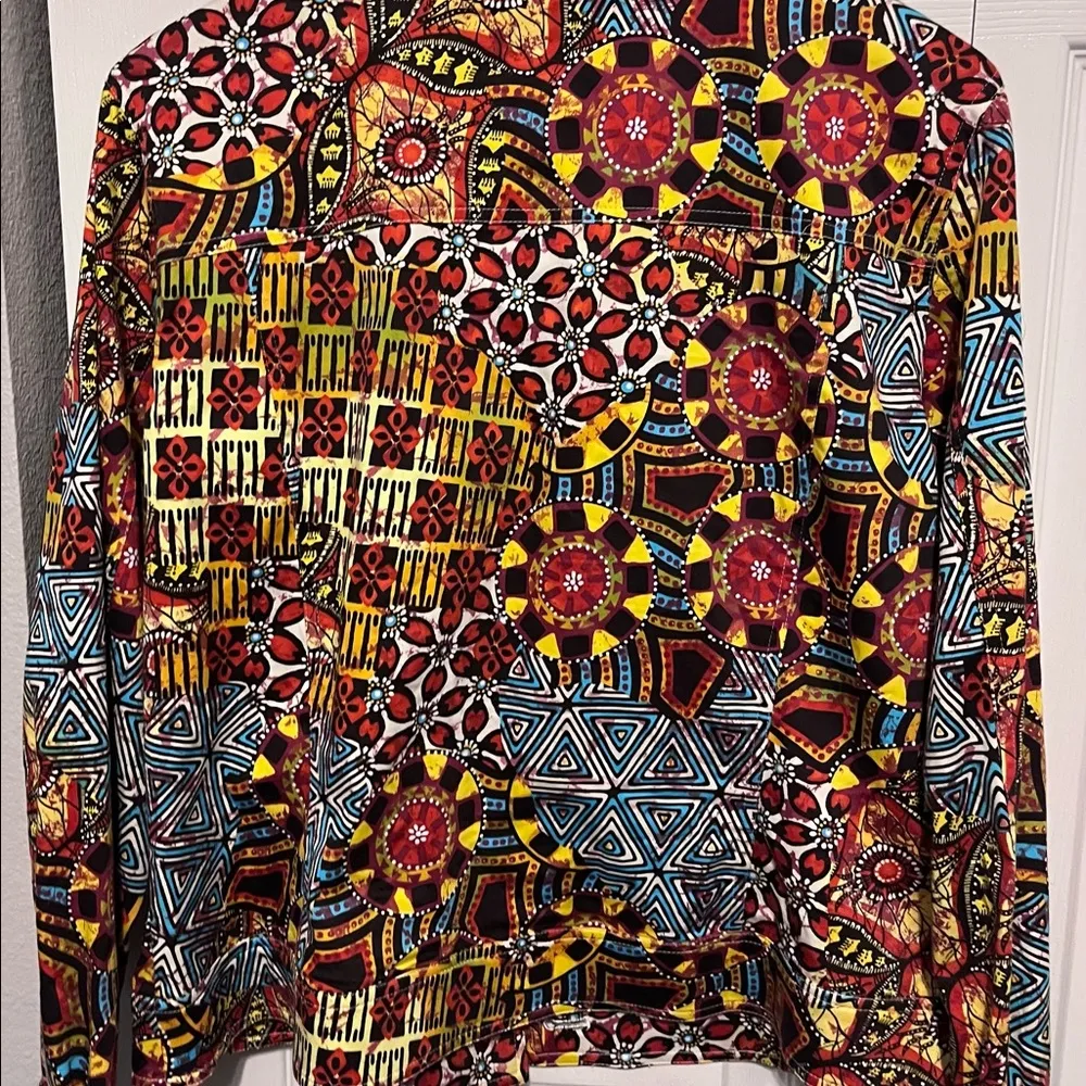 BEREK Abstract Artsy Colorful
Button Front Lightweight Cotton jacket large - Image 4