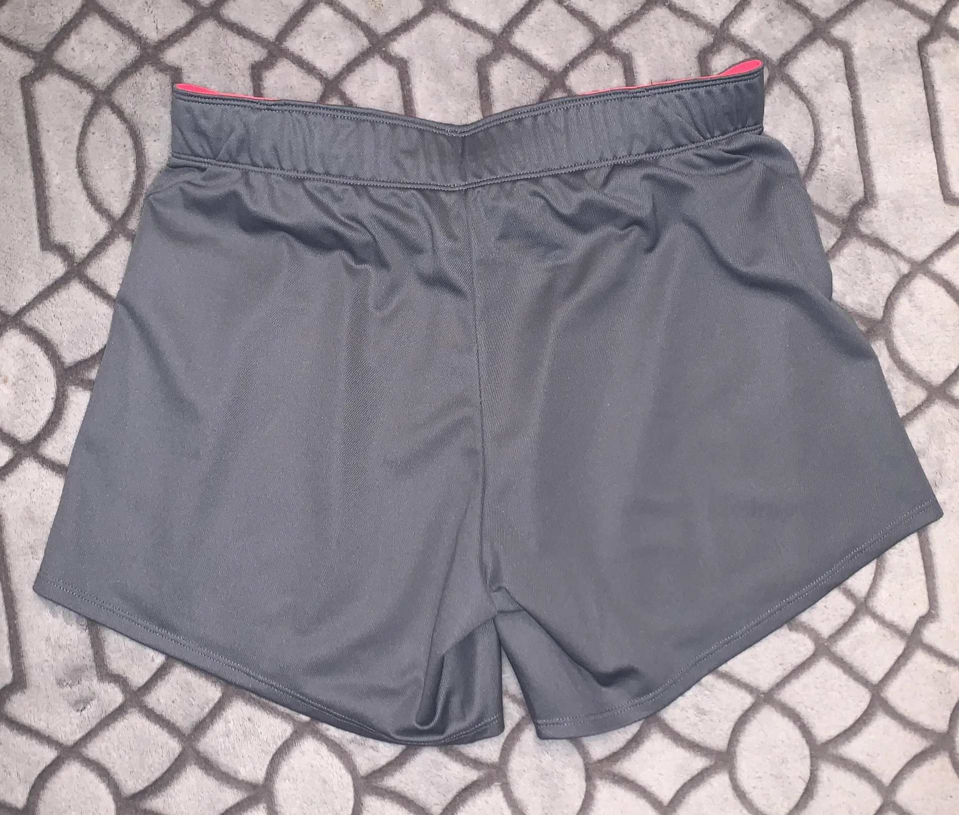 Nike NWOT  shorts size S - Image 4