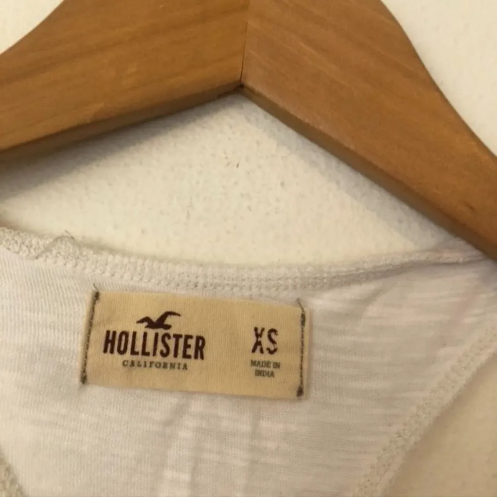 HOLLISTER Lace Twist Back Tank Solid White Crochet Cotton Boho Top JUNIORS XS - Image 4