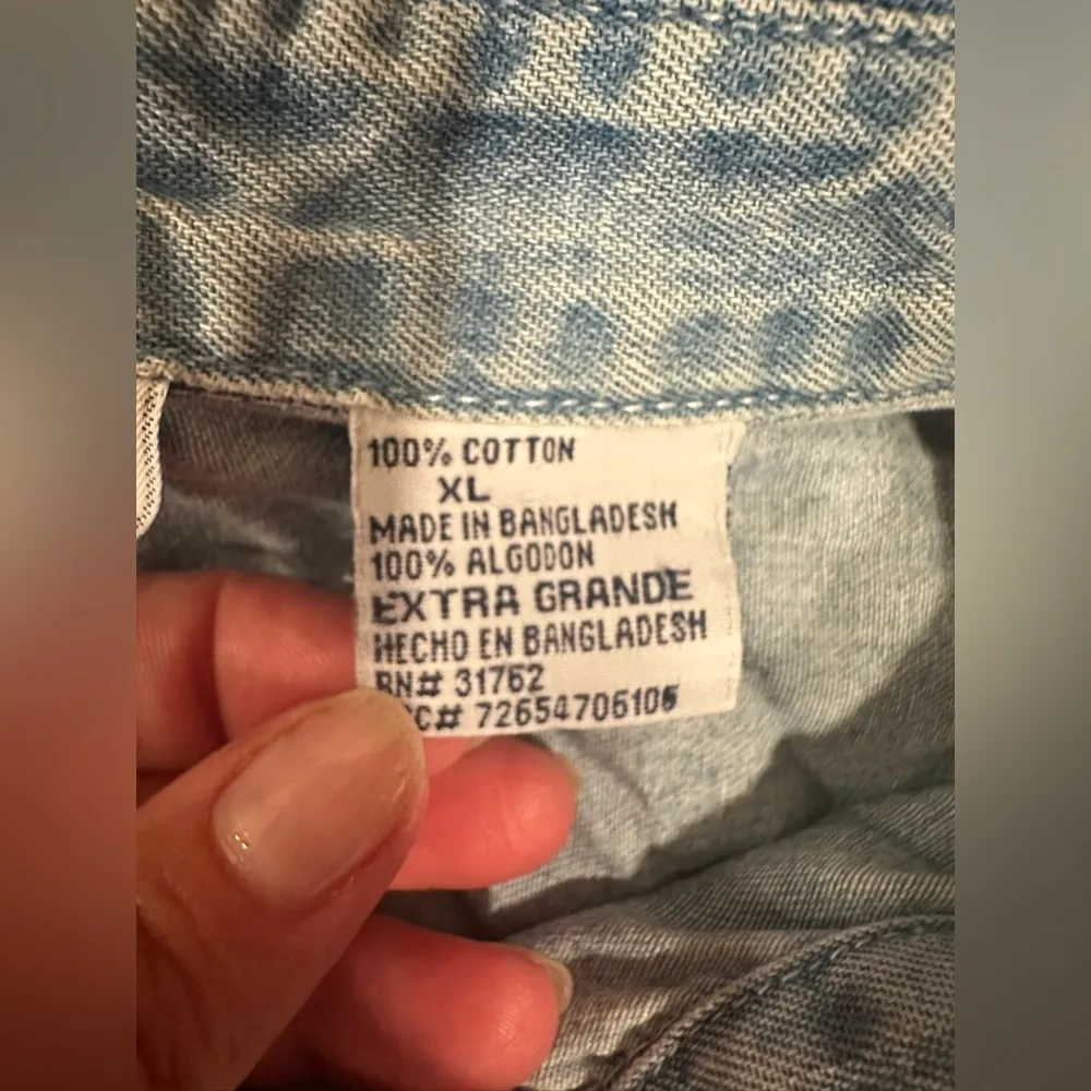 Bobbie Brooks Denim Button Down Shirt with Floral Embroidery Blue Size XL - Image 9