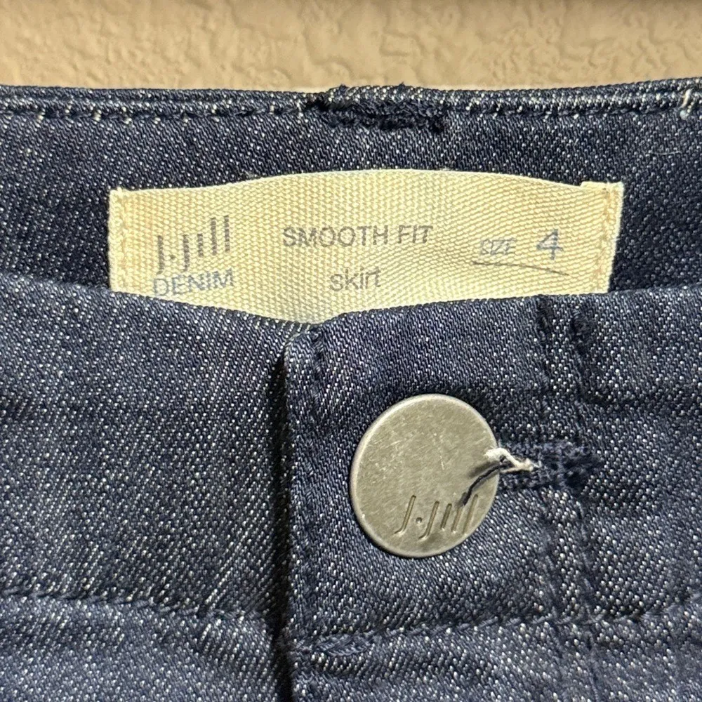 J. Jill Dark‎ Blue Denim Smooth Fit Skirt Women's Size 4 - Image 4