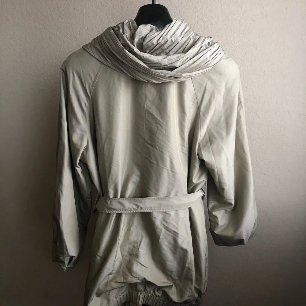 Gallery vintage beige raincoat size XL - Image 5